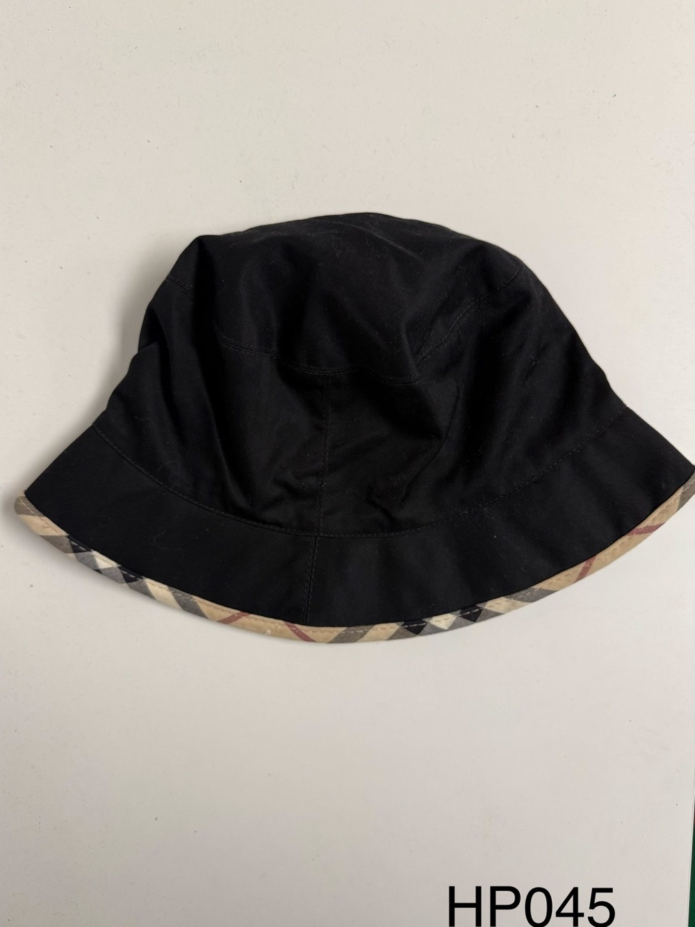 Burberry London Black Check Trim Bucket Hat Size M Made in England
